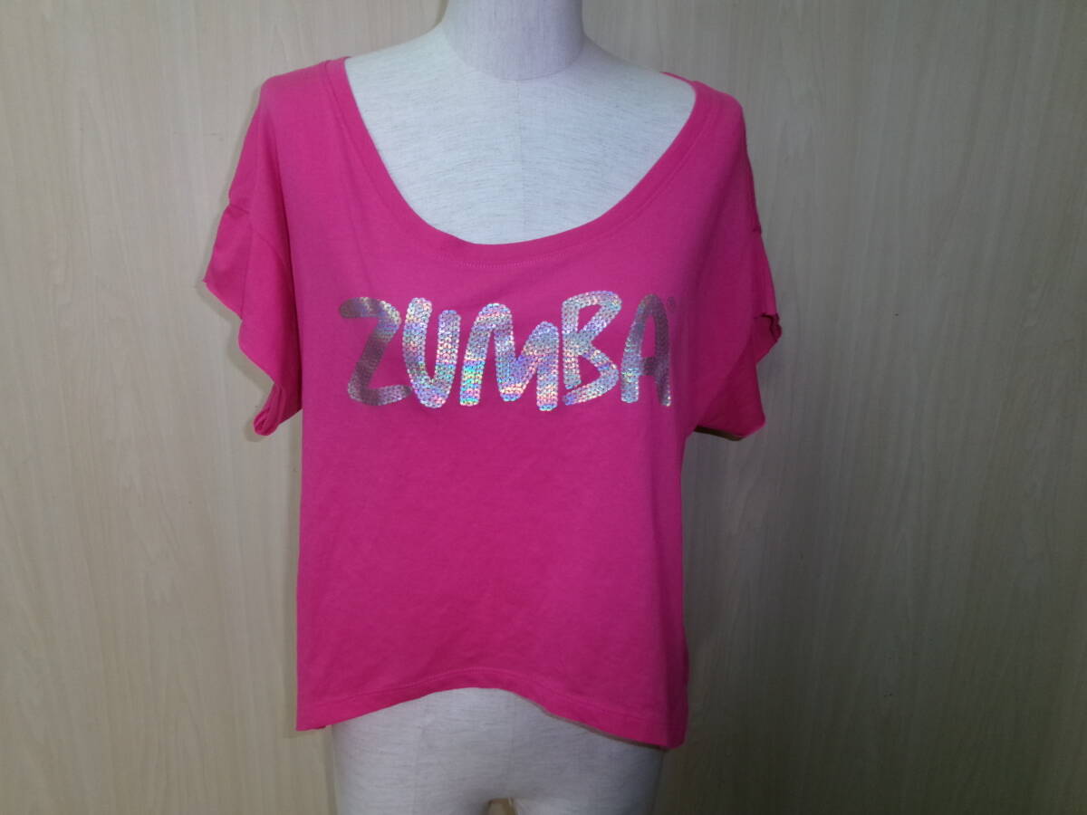 A73:ZUMBA (ズンバ) フィットネスウェア Tシャツ S/Pサイズ ピンク RN131301 TMP スクエアヘムライン 袖切りっぱなしデザイン :35拍卖