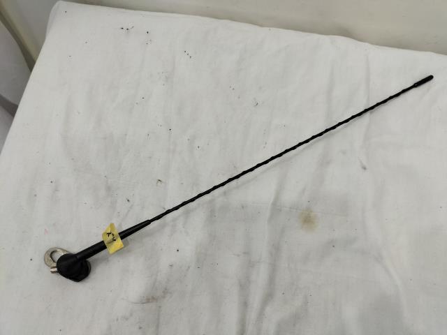 限定車?? CBA-451380 スマート フォーツークーペ MHD 右H 平成23年 ラジオ アンテナ拍卖