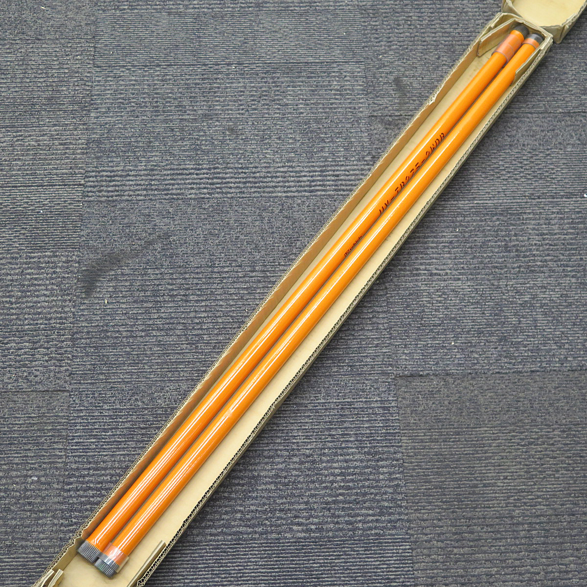 △Z1) 未使用 ユーアイビークル トヨタ ハイエース 200系 強化トーションバー φ27.5 UV-TB275-2WD 2本/トヨタ/TOYOTA/HIACE/UI vehicle拍卖