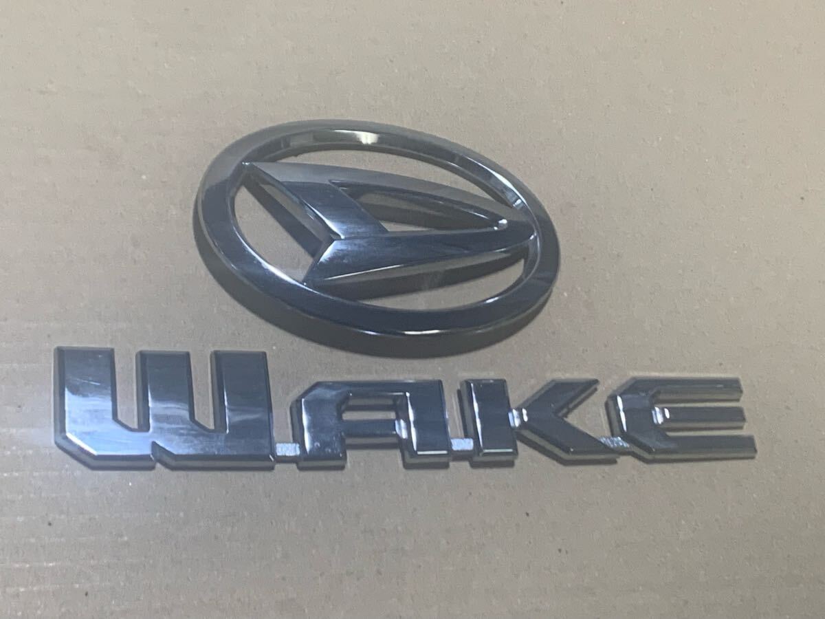 264 LA700S ウェイク バックドアエンブレム拍卖