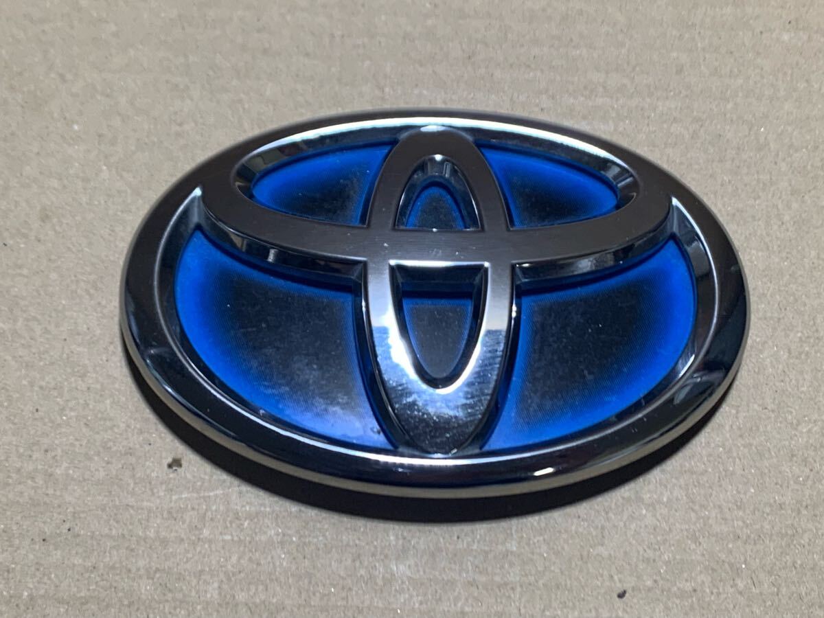 279 KSP210 ヤリス トヨタエンブレム拍卖