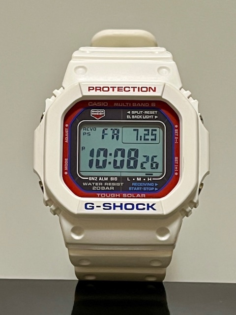 CASIO G-SHOCK GW-M5610TR-7JF ソーラー電波腕時計 White Tricolor Series(ホワイト・トリコロール・シリーズ)拍卖