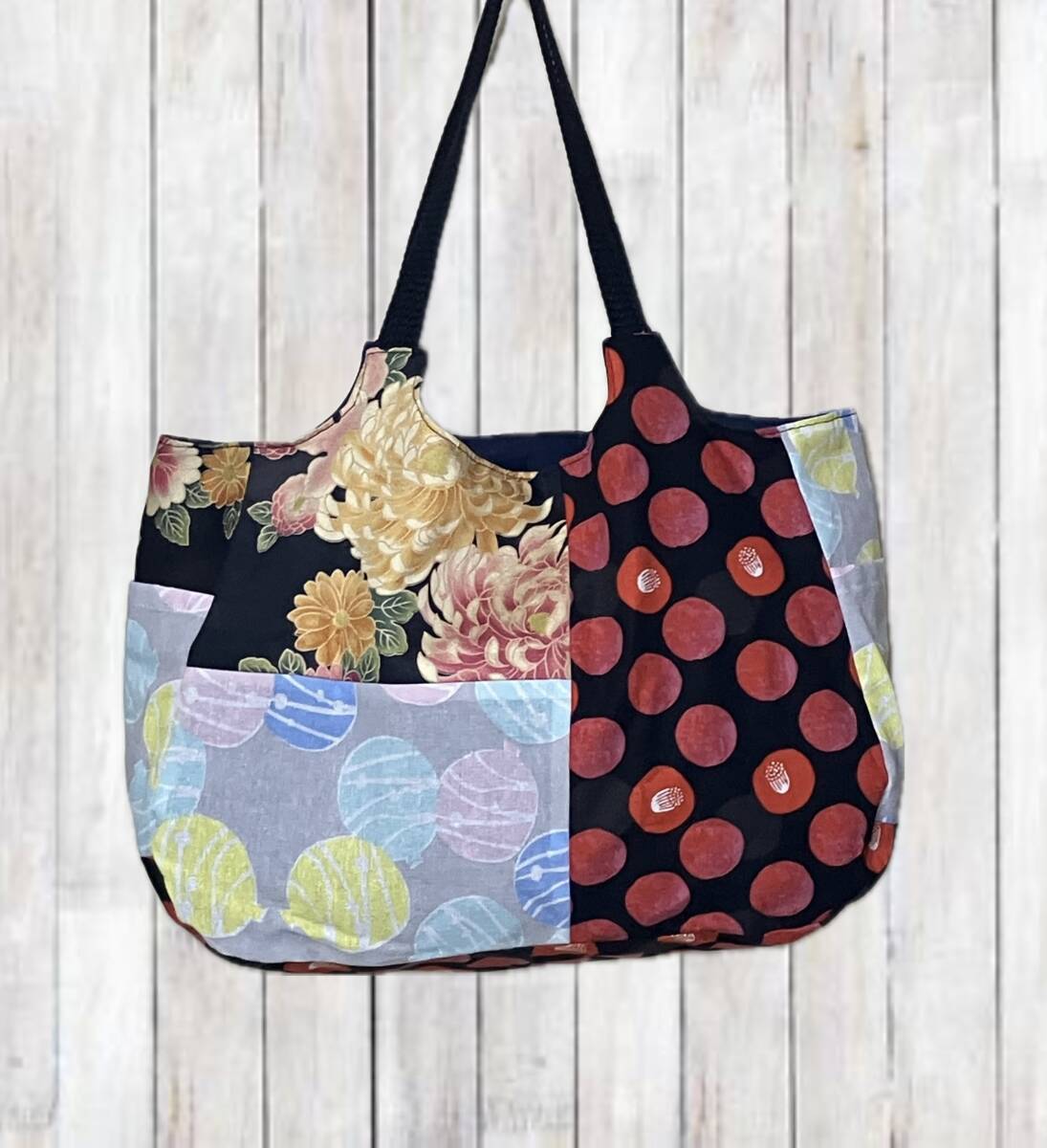 ハンドメイド☆切り替えパッチのトートバッグ☆サイドポケット付き☆和柄拍卖