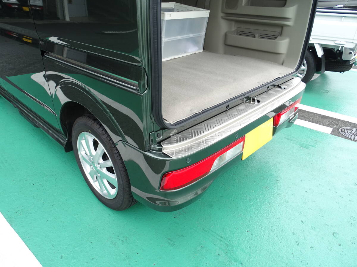 エブリィワゴン DA17W リア リヤ バンパーガード ステップ ガード 縞模様 シマ ステンレス 上側カバープロテクターガーニッシュ 貼り付装着拍卖