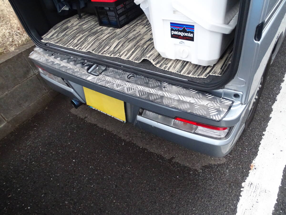 アトレーワゴン 300系 S320G系 321G系 333系 331系 リアバンパーステップガード 縞 模様 シマ板 ステンレス製 サンプル 試供品 数量限定拍卖