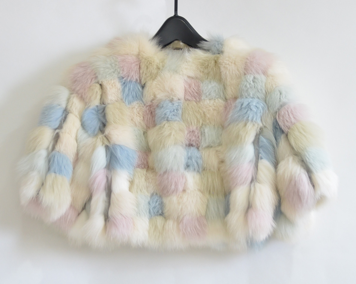 国内正規品 VALENTINO ヴァレンティノ マルチカラー フォックス ファー ジャケット 40 Y-256279拍卖