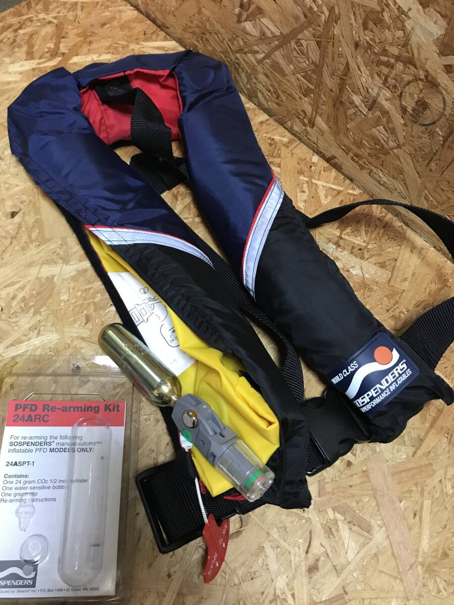 スターンズ SOSPENDERS ライフジャケット ボンベ交換済み 未使用品 釣り ダイワ シマノ 拍卖