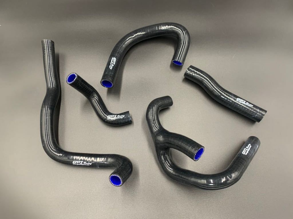 RGV250 VJ21 シリコンラジエターホース ラジエーターホースブラック拍卖