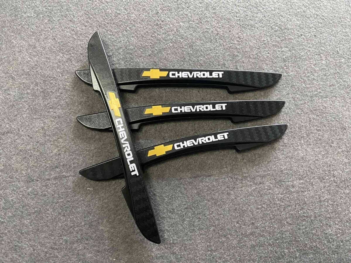 シボレー CHEVROLET サイドドアガード ドアトリム 4枚入れ サイドドアバンパー 保護ステッカー 傷防止 車用ドアガード 拍卖