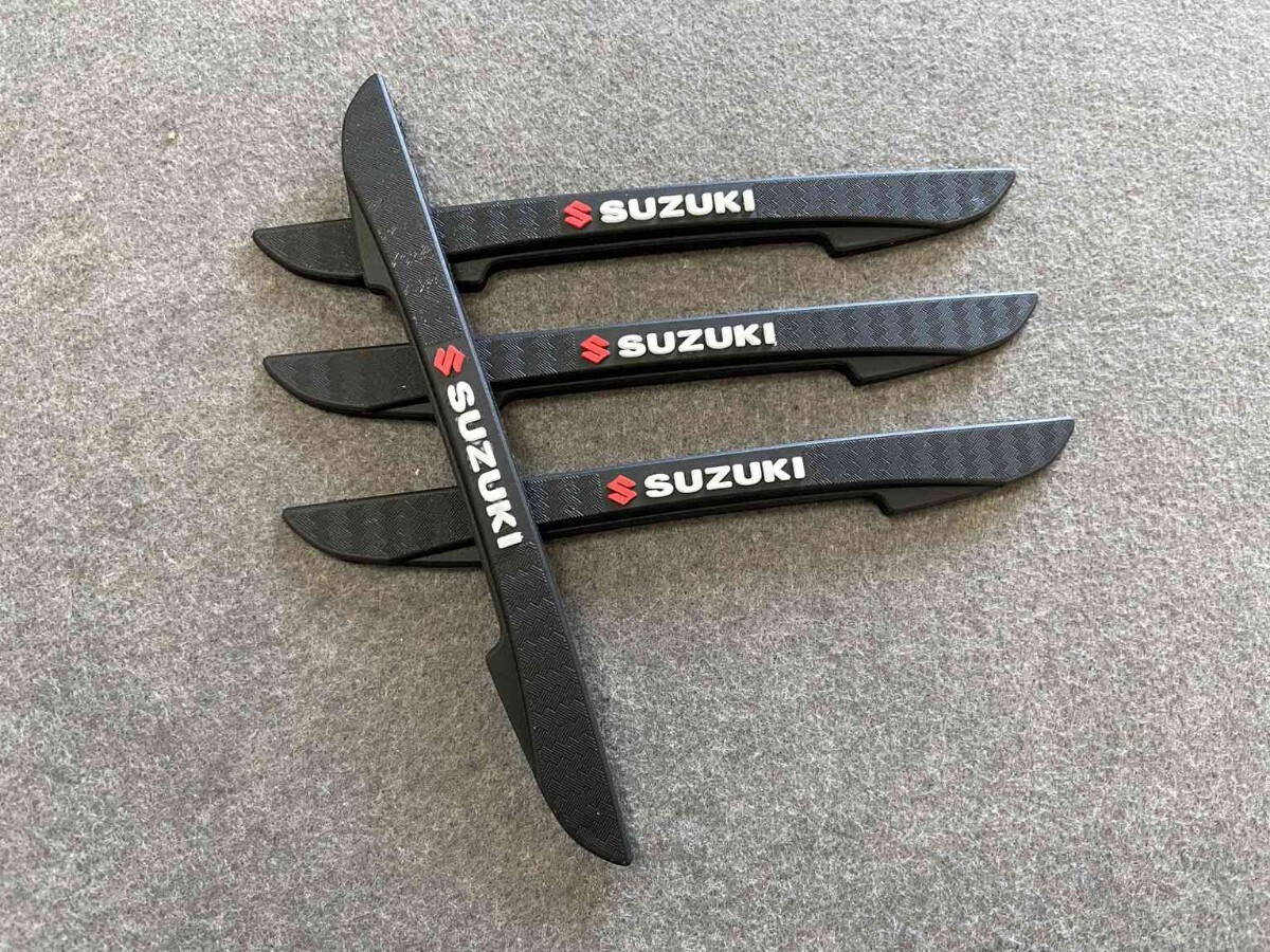 スズキ SUZUKI 鈴木 サイドドアガード ドアトリム 4枚入れ サイドドアバンパー 保護ステッカー 傷防止 車用ドアガード 拍卖