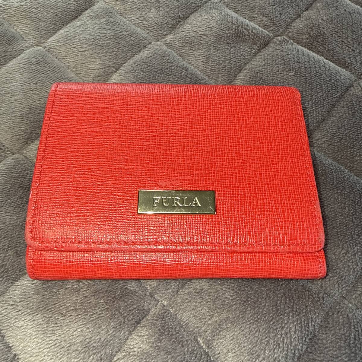 【美品】 FURLA フルラ 三つ折り財布 レッド 小銭入れ付き ウォレット レディース拍卖