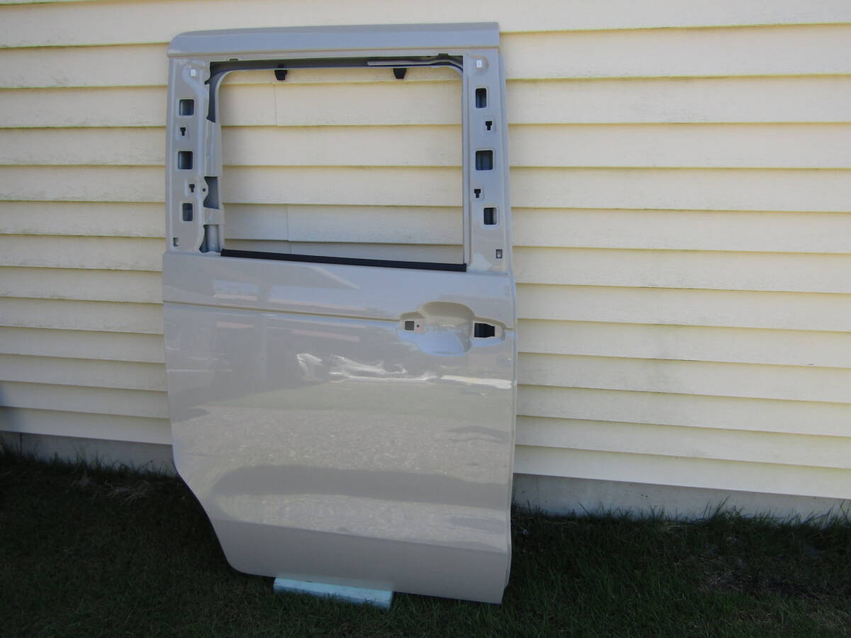 N-BOX NBOX JF3 JF4 純正 右 リアドア スライドドア ベージュ系色 ■■ 13072901拍卖