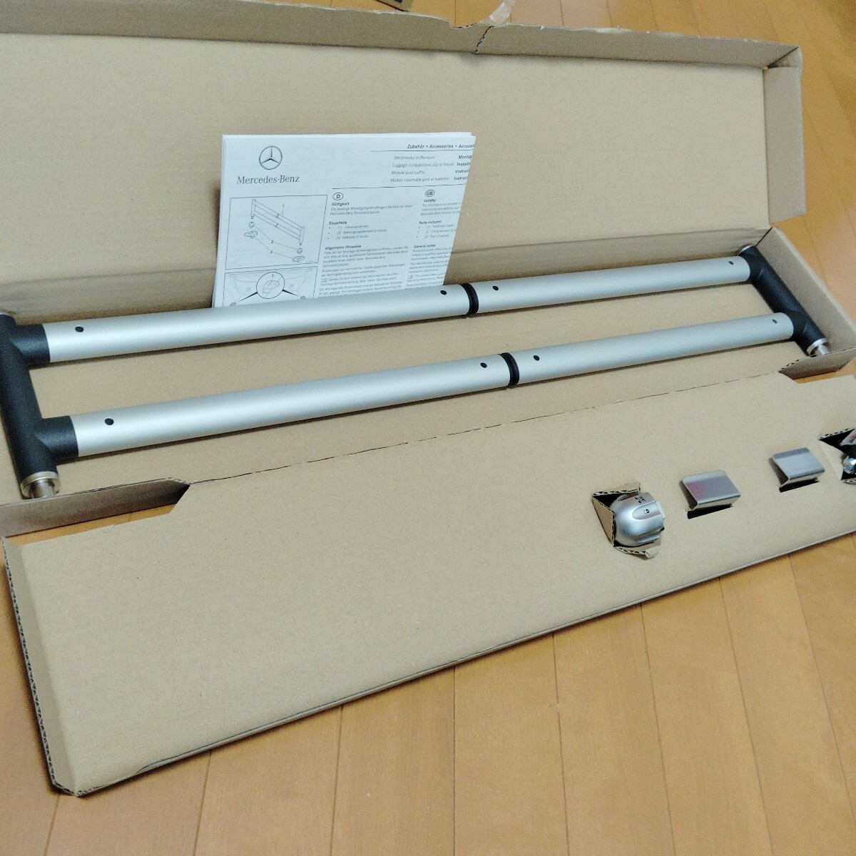 メルセデスベンツ GLC250 純正品 ■パーテーション ロードコンパートメント ラゲッジバー パーティションバー A2048600134 ■ 未使用品拍卖