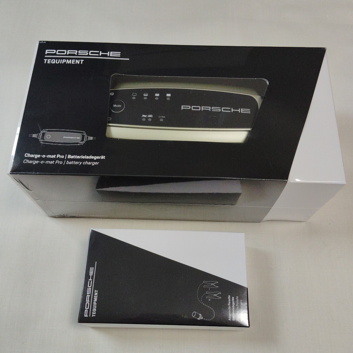 未開封品 ■ ポルシェ 純正 バッテリー チャージャー 充電器 シーテック ■バッテリーチャージャー用アダプター (95804490175) セット拍卖