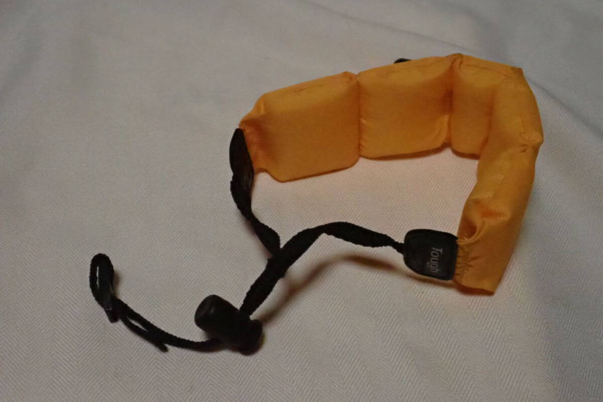 オリンパス OLYMPUS カラビナ付き フロートハンドストラップ CHS-06拍卖