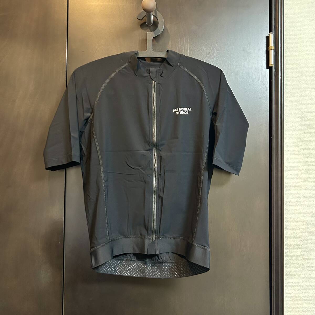 【中古美品】PAS NORMAL STUDIOS ESSENTIAL JERSEY 黒 Mサイズ拍卖