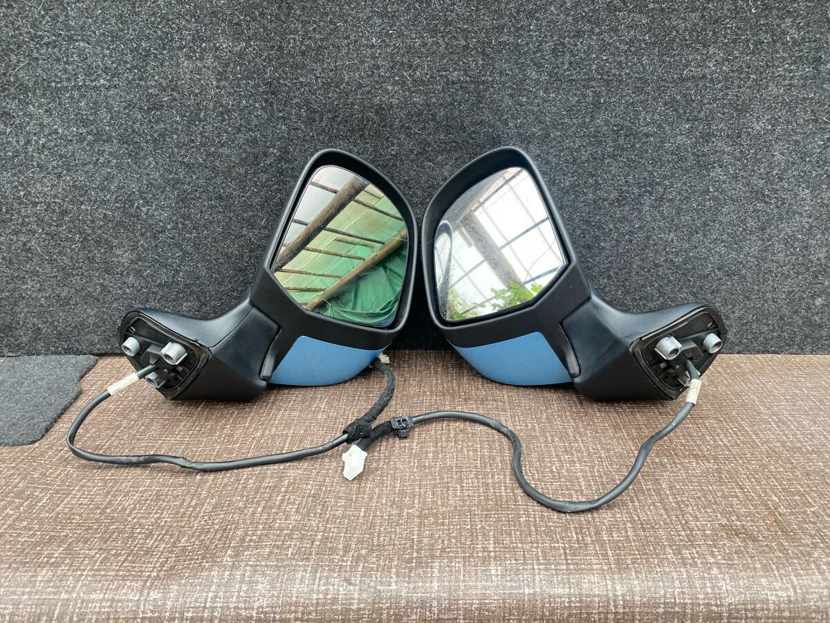 日産ノートDBA-E12青と黒のドアミラー(左右セット)ドアミラー 左右セット拍卖
