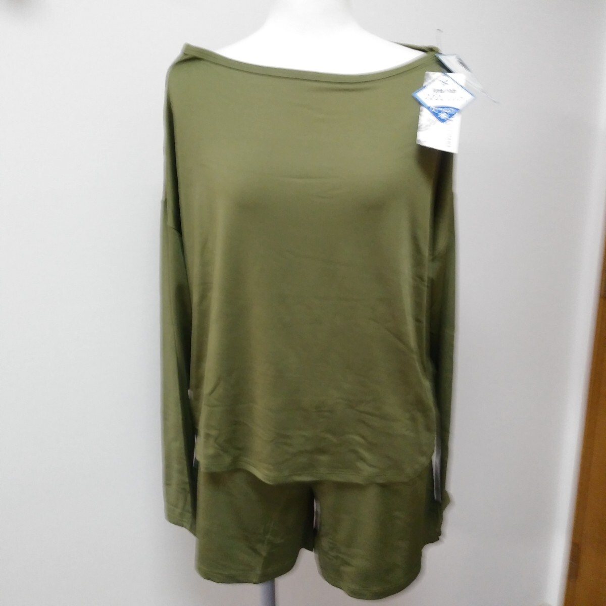 レディース ラッシュガード 上下セット M~Lサイズ カーキ拍卖