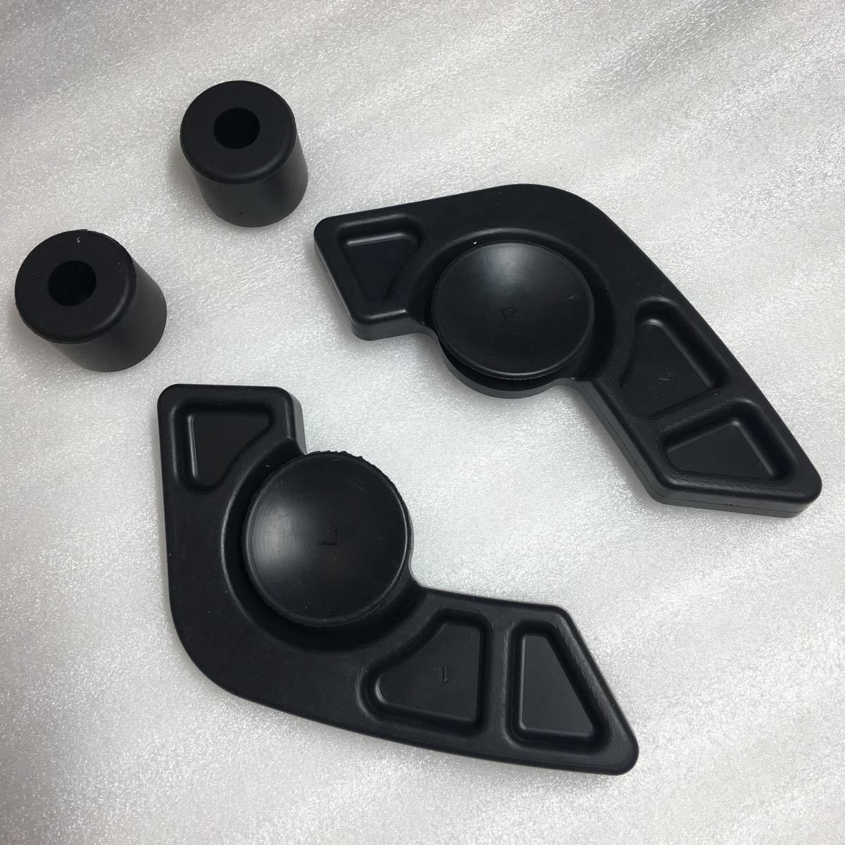 送料無料 CF50/CF70 初期型 シャリー シートストッパーラバーセット ホンダ純正 新品 【水曜・日曜・祝日休み 臨時休業有】拍卖