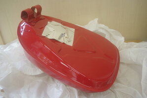 CT110 ハンターカブ 2006年 郵政仕様 タンク R110 ホンダ純正 新品 ★【水曜・日曜・祝日休み 臨時休業有】拍卖