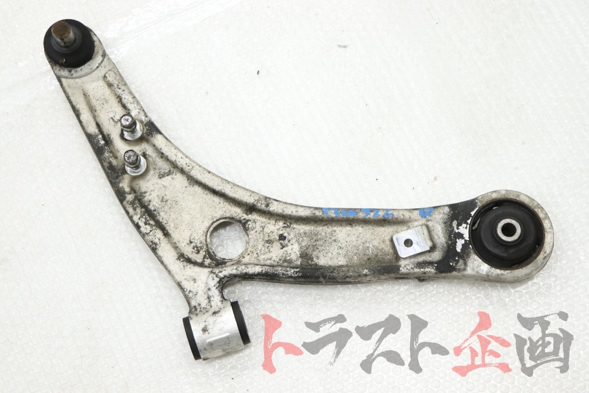 フロントロアアーム 運転席側 ランサー GSR エボリューション10 CZ4A トラスト企画 U 1300526421拍卖