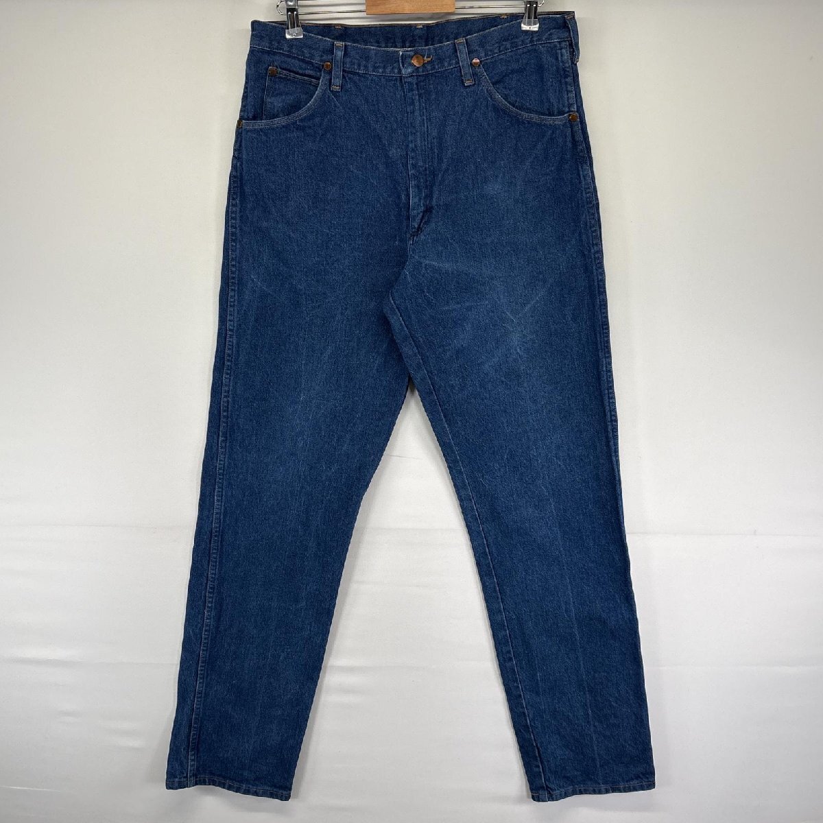 古着 ラングラー Wrangler USA製 デニムパンツ ストレート 5ポケット ジーンズ ジーパン ヒゲ レザーパッチ w36 L36 ブルー メンズ拍卖