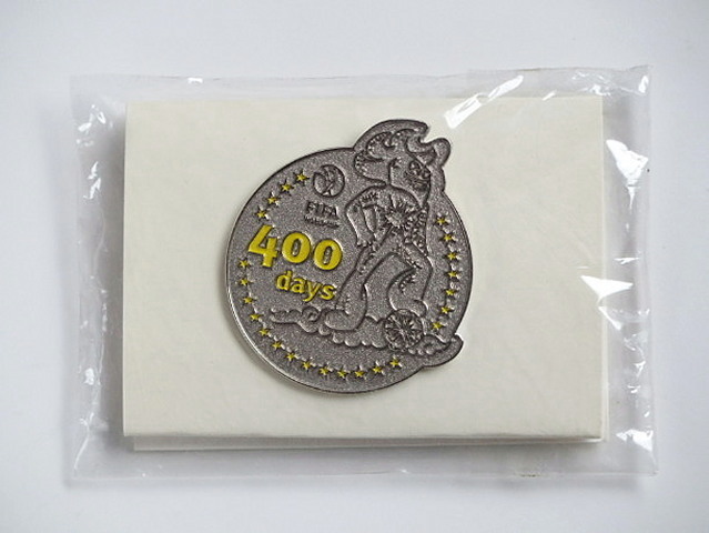 2002FIFAワールドカップ カウントダウンピンバッジ(マスコット型) 400日 朝日新聞拍卖