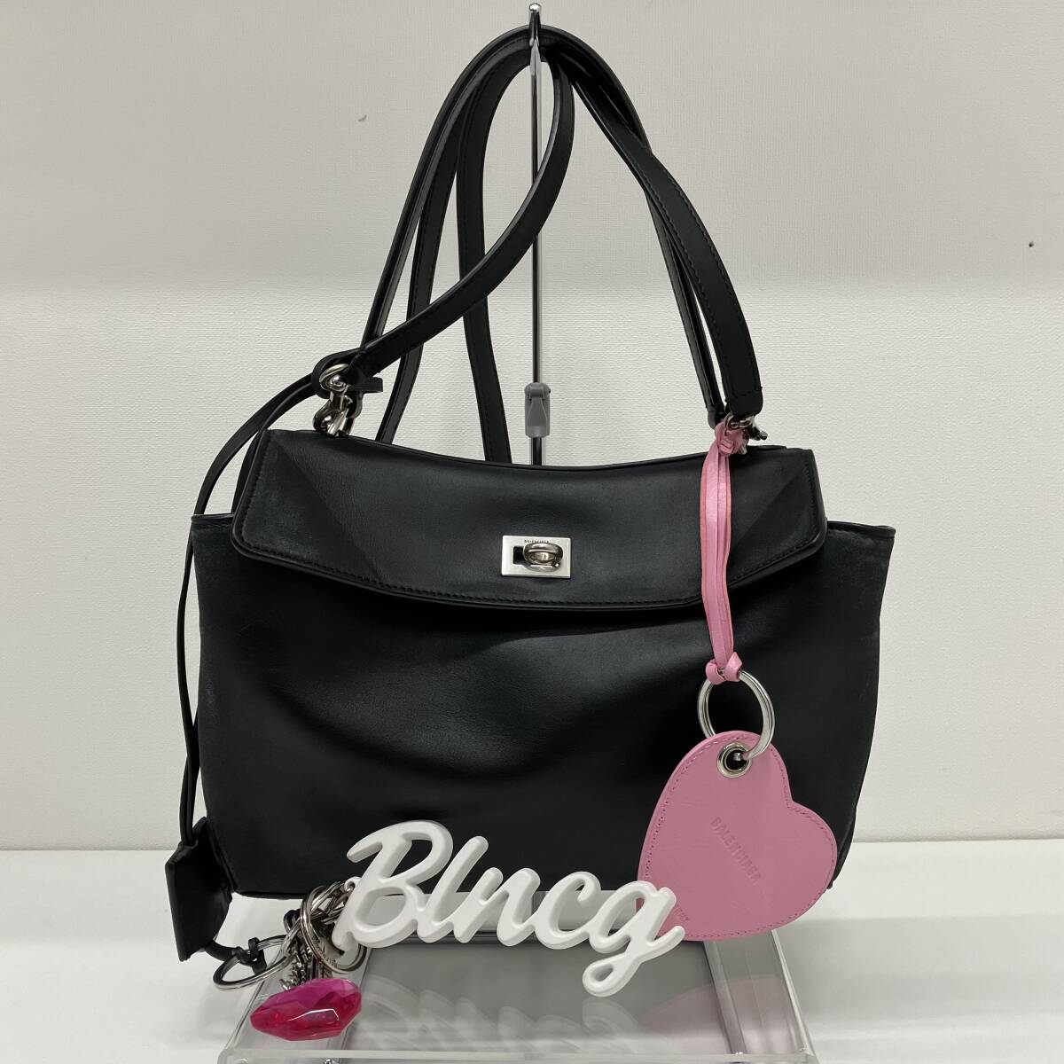 値下げいたしました。BALENCIAGA ロデオ スモ-ル チャーム付き/エイジング加工 バッグ 鑑定書付き拍卖