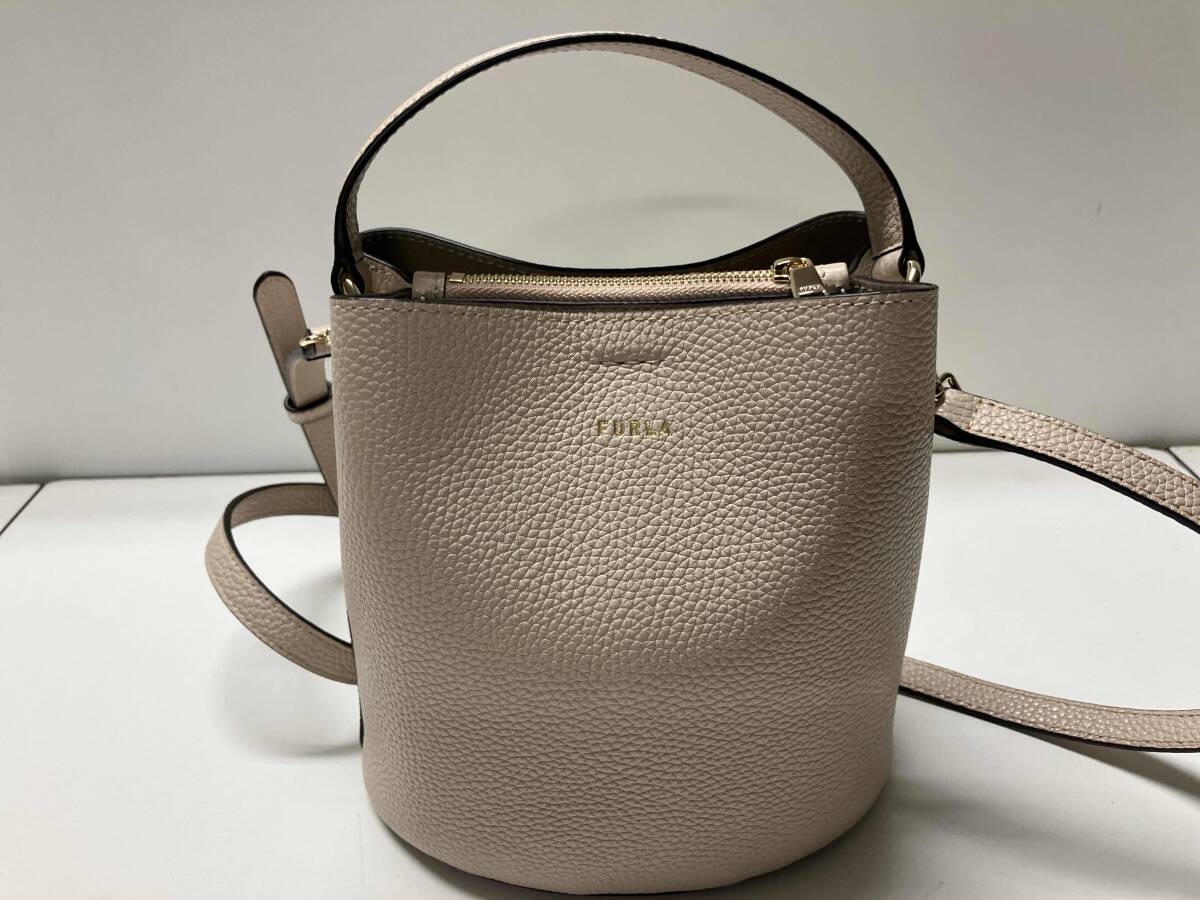 FURLA ダナエ 2wayハンドバッグ ベージュ ショルダーストラップ付 フルラ 小さめ拍卖