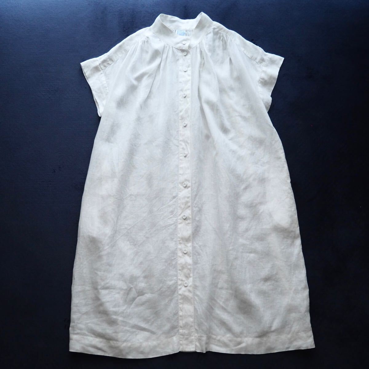 a piece of Library アピースオブライブラリー リネンワンピース 半袖ワンピース バンドカラー スタンドカラー ギャザー ロング 日本製 白拍卖