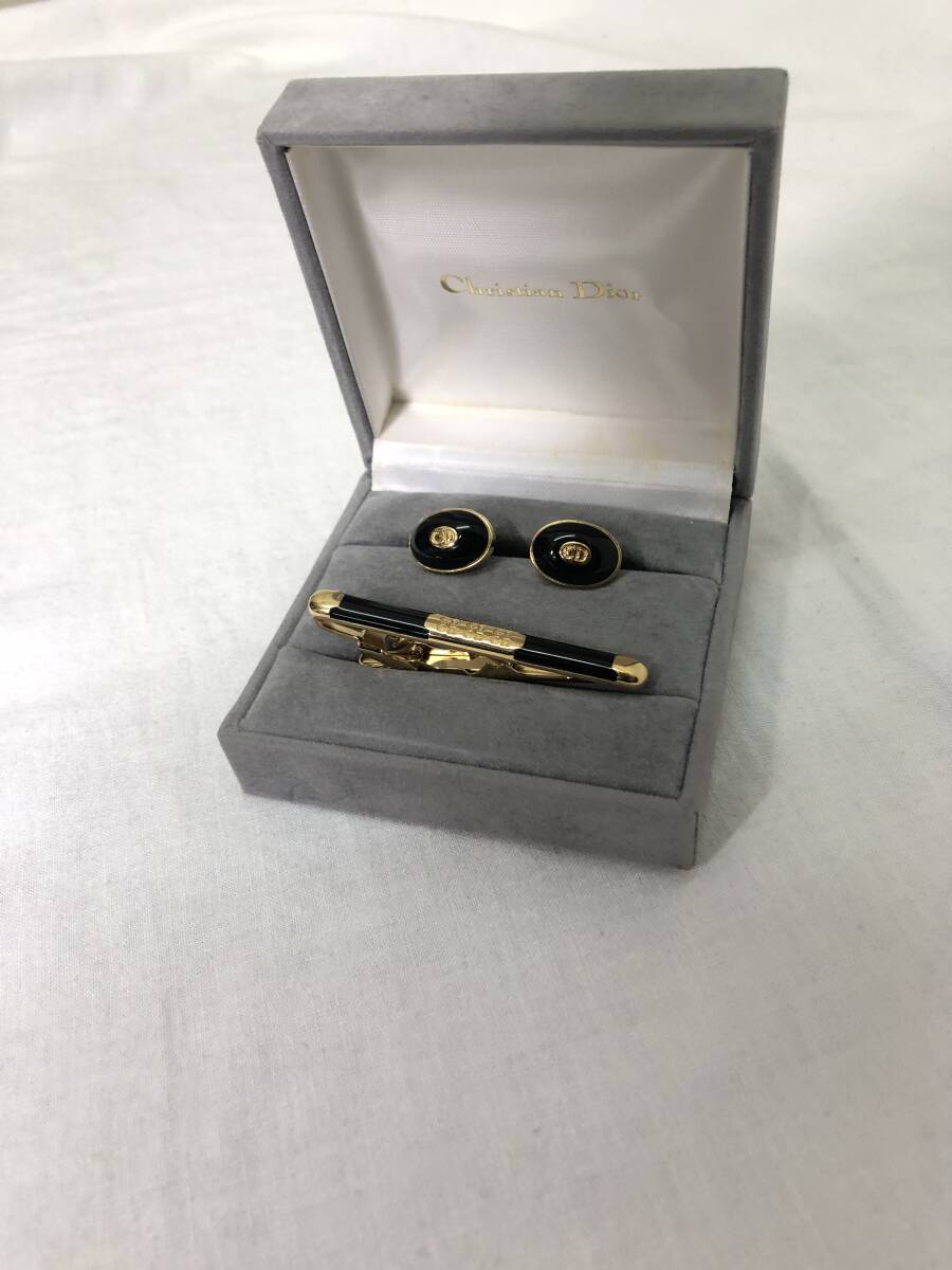 【 Christian Dior】■クリスチャンディオール  カフス ネクタイピン ゴールド/ブラック ケース付き■拍卖