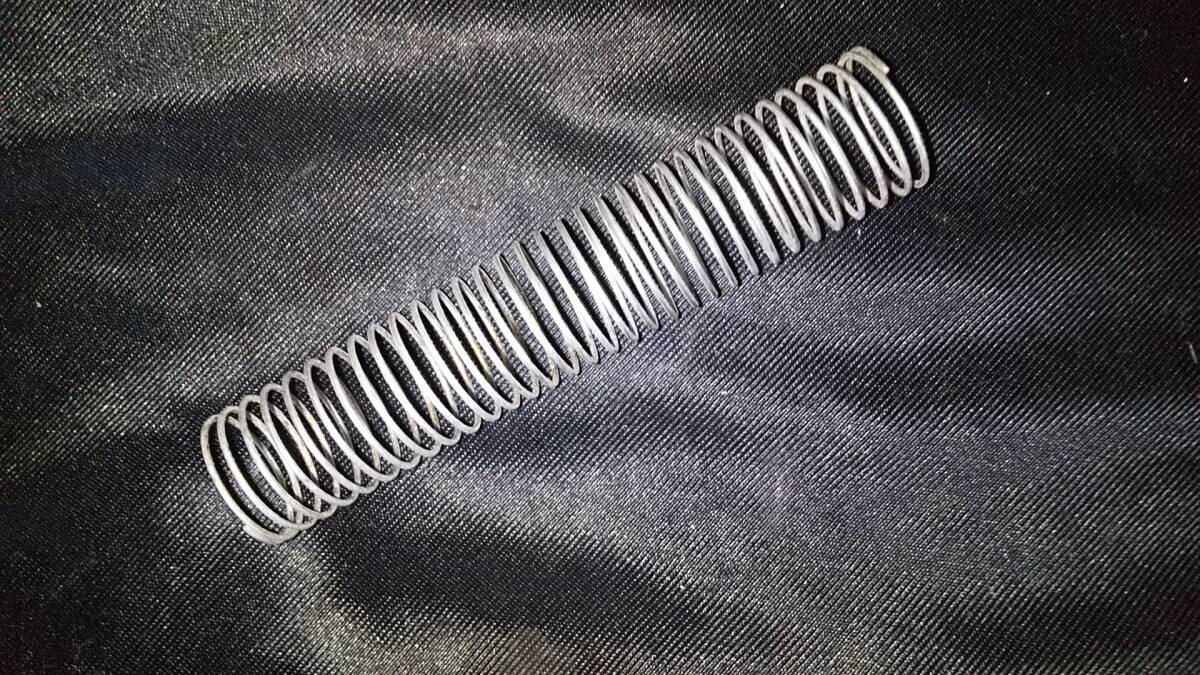 ヤマハ純正 GX250 XS250 GX400 XS400キャブレターダイヤフラムスプリング1個 自然長約117㎜外径約23.5mm拍卖