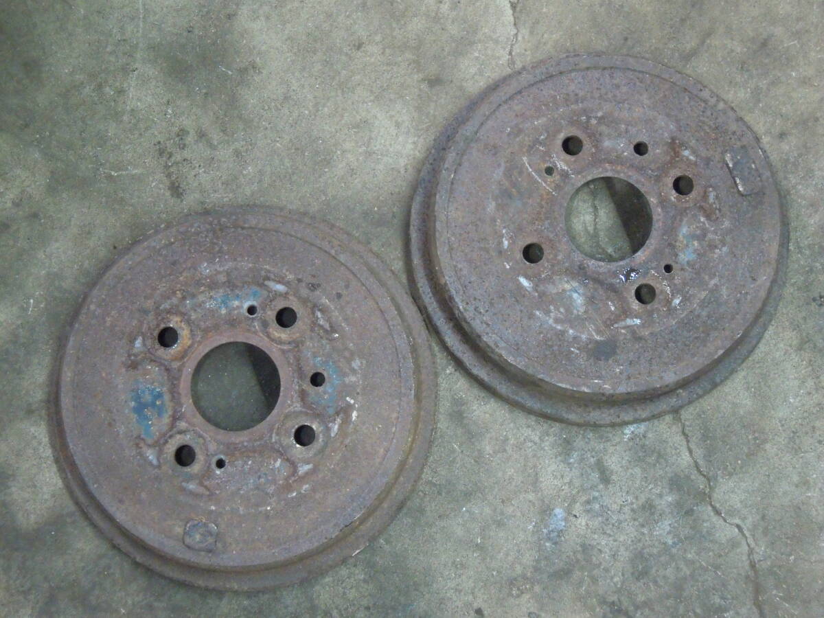 トヨタ セリカ LB 2000GT RA25 前期 純正 リア ドラム ブレーキ カバー 左右 ジャンク品 検) ダルマセリカ TA22 TA27 TA35 RA28 RA35 等?拍卖