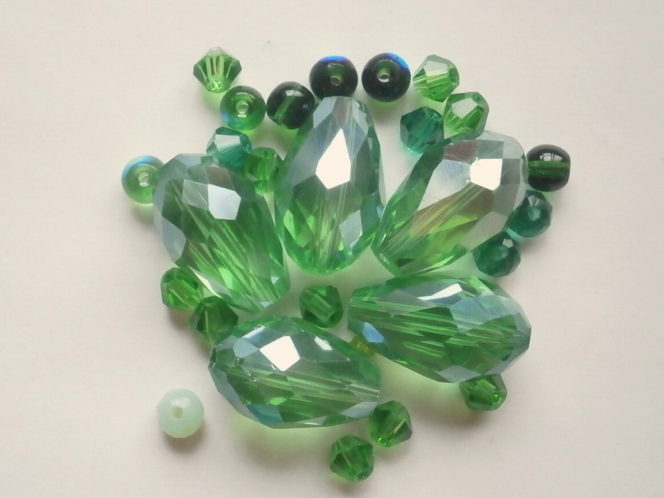 ガラスビーズ★ドロップ★タイプ A★グリーン系★③拍卖