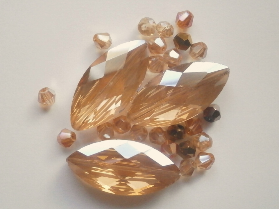 ガラスビーズ★なみだ型★ブラウン系★a拍卖