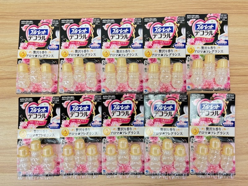 A47 新品 小林製薬 約1年分 ブルーレットデコラル 3個×10パック 贅沢な香り アロマ調フレグランス 洗浄 防臭拍卖