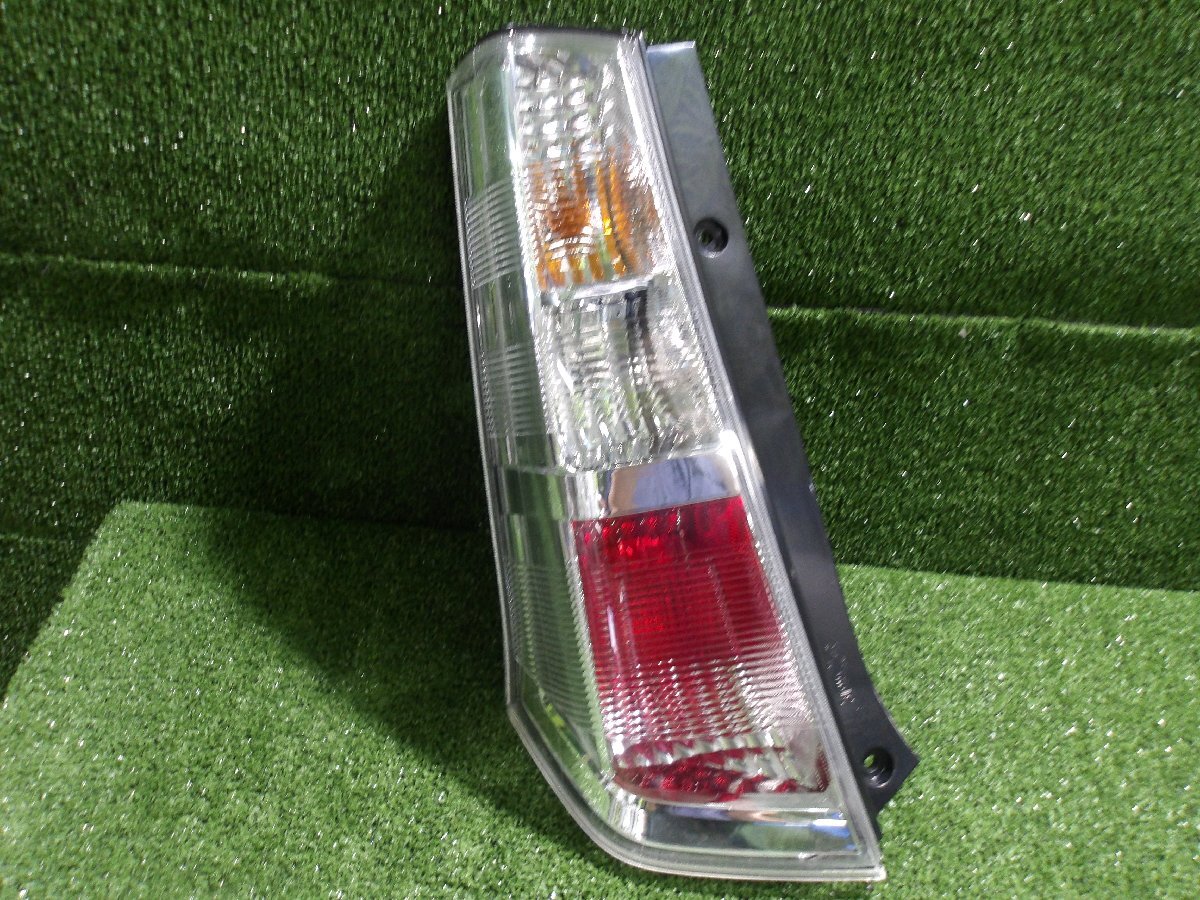 【ヤ①】スズキ ワゴンRスティングレー MH23S 純正 左テール TOKAIDENSO 35603-70K1拍卖