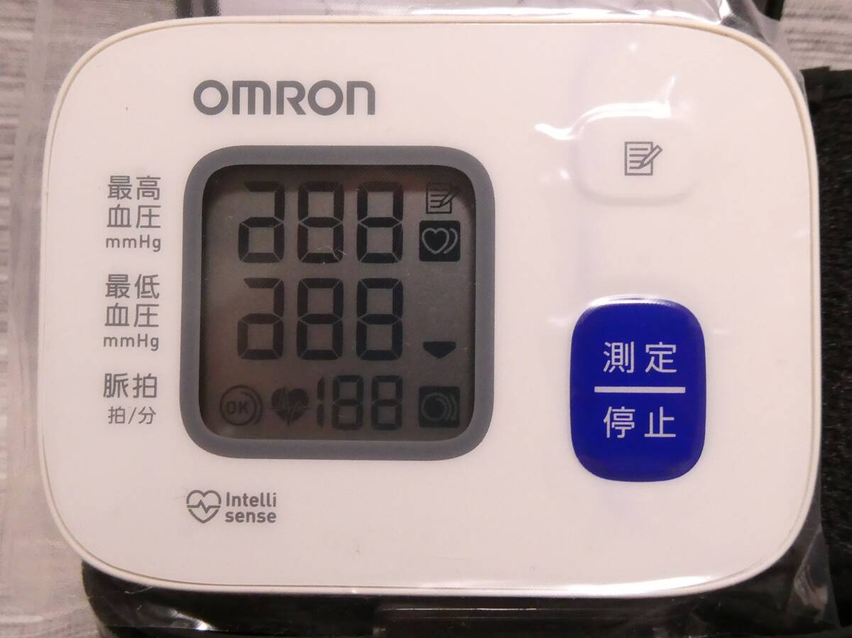 オムロン 手首式血圧計 HEM-6164 OMRON USED シンプル操作拍卖