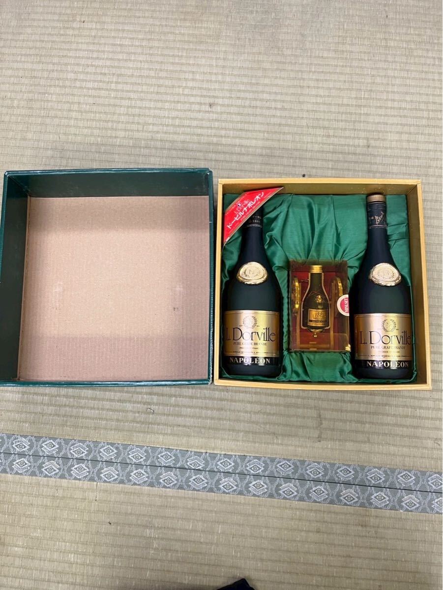 戸04bb 古酒 「L. Dorville ナポレオン ピュアグレープブランデー と ブランデー ドーヴィル セット 未開栓 国外酒 箱付拍卖