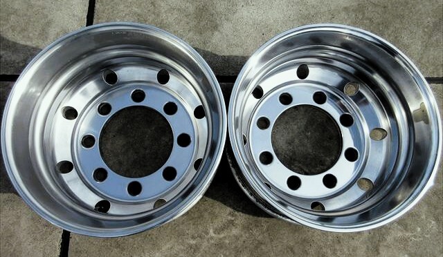 送料無料 4軸低床 増トン アルコア アルミホイール JIS 球面座 19.5×6.75 147 8穴 リア外用 鏡面仕上げ済み 2本セット その2拍卖