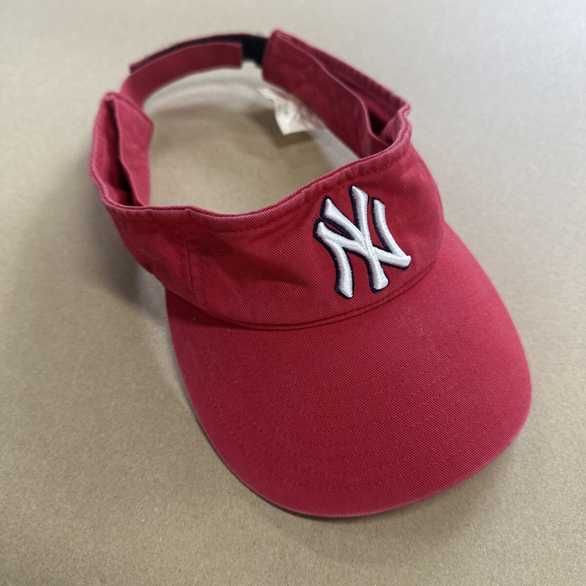 ゴルフ サンバイザー ニューヨークヤンキース フリーサイズ 赤 中古拍卖