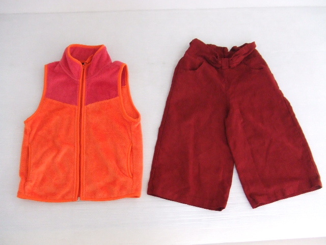 【お買得!】★女の子130サイズ2点セット★①UNIQLOユニクロ/フリースベスト/オレンジ系 ②西松屋/ワイドパンツ/赤系拍卖