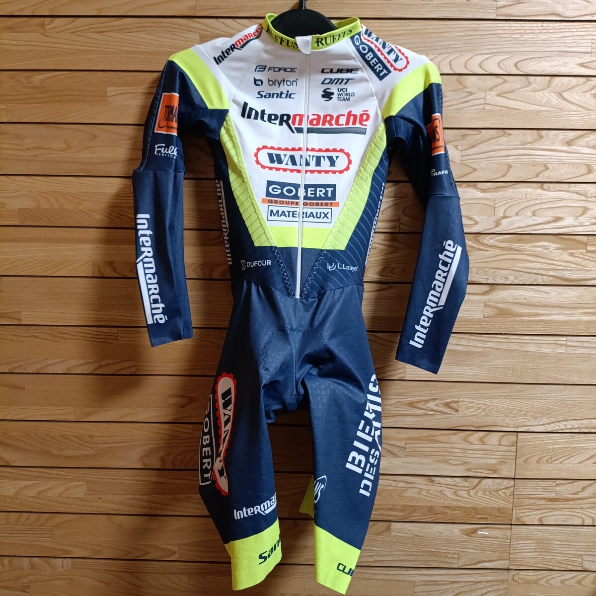 支給品 スキンスーツ アンテルマルシェ・ワンティゴベール・マテリオ WANTY INTERMARCH GOBERT MATRIAUX 長袖 エアロ ワンピース 拍卖