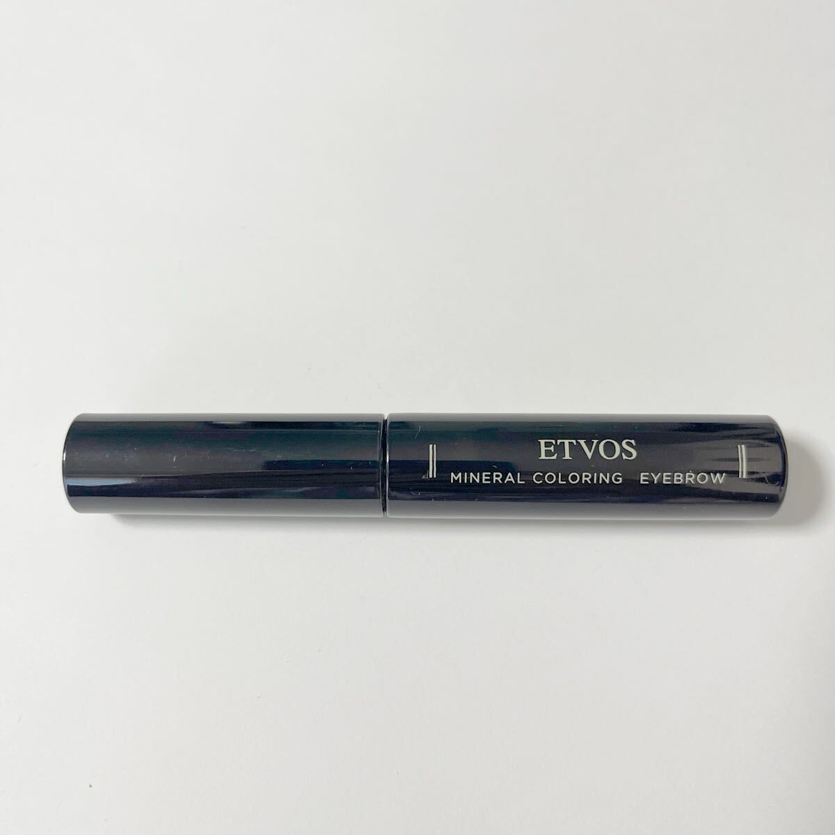 エトヴォス ミネラルカラーリングアイブロウ ラテブラウン ミルクが溶けたようなカフェラテを思わせる明るめのアッシュブラウン 定価2750円拍卖