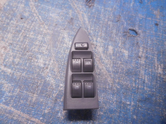 L550S ムーヴ ラテ L235S エッセ L650S ミラジーノ パワーウインドスイッチ 84820-B2090拍卖