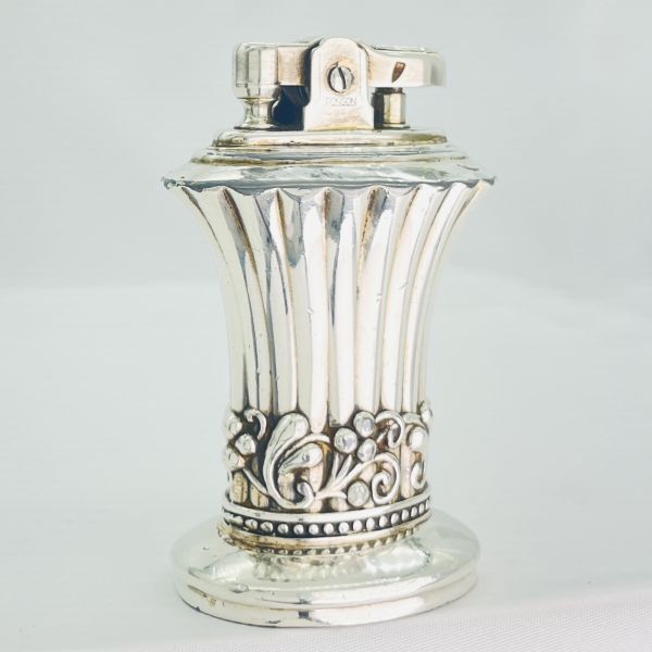 【稀少】RONSON/ロンソン NEWPORT ヴィンテージ オイルライター 卓上 イングランド製 シルバーカラー メンテナンス整備済で着火OK品 MR360拍卖