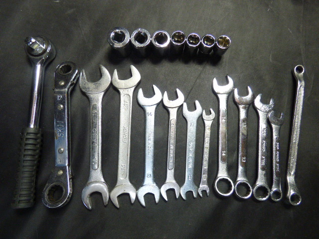 み770.ハンドツールセット ラチェットレンチ ラチェットハンドル スパナ コンビネーションレンチ 両口スパナ CR-V ECHO SK11 TONE TOYOTA拍卖