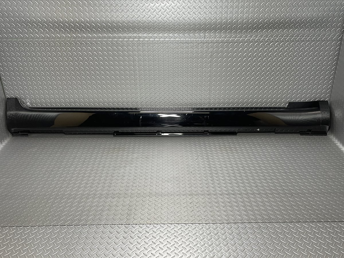 50系 フーガ 純正 サイドステップ右 黒/KH3/スーパーブラック 品番76850-EG000 Y50 (23030223)拍卖