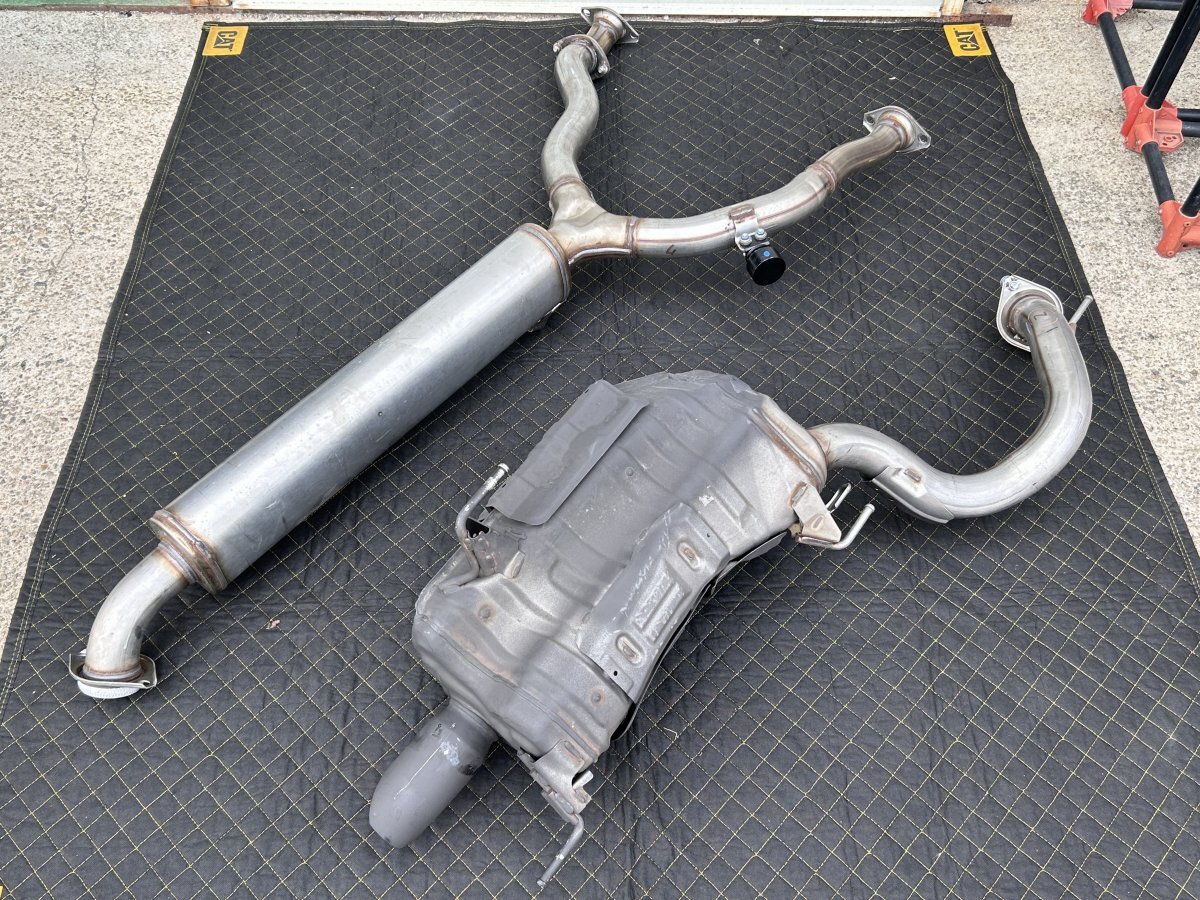 【新車外し】300系 ランドクルーザー ZX 純正マフラー VJA300W/FJA300W (24040210)【配送不可・直接引き取り限定】拍卖