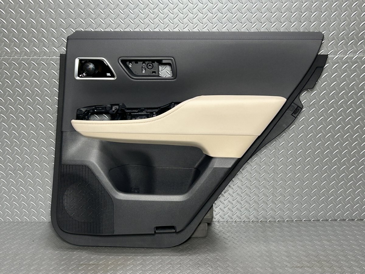 【JBL付】300系ランドクルーザー ZX ニュートラルベージュ 純正 ドアパネル 右後 JBLツイーター付 VJA300W/FJA300W (24020173)拍卖